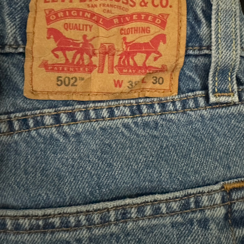 Men's Levi's 502 light wash